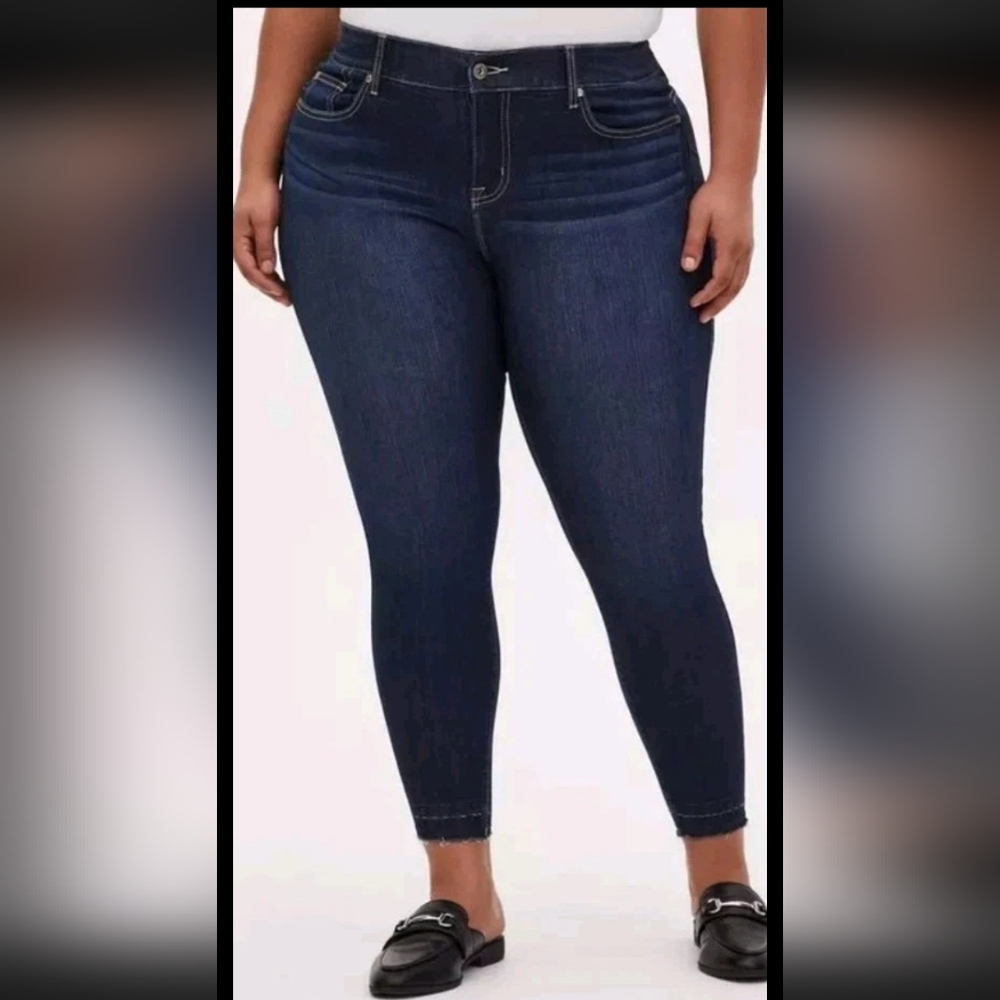 Hot Topic Bombshell Premium Stretch Skinny Denim Jeans 10 XT